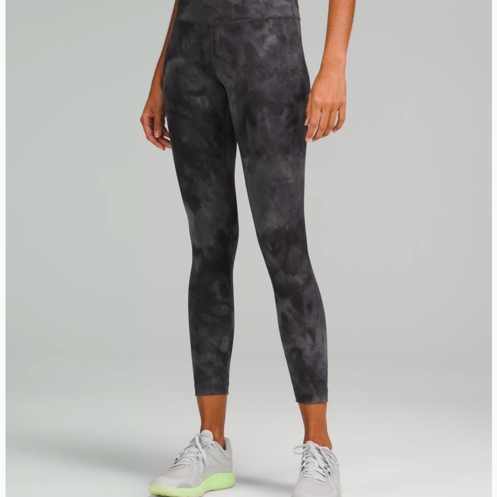 Old Navy Charcoal Tie-Dye Leggings